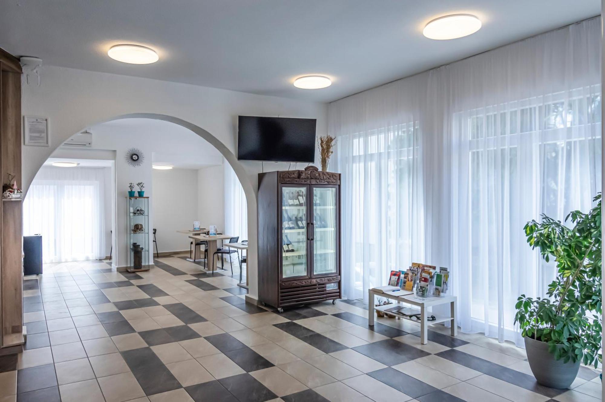 Bacchus Hotel 3*